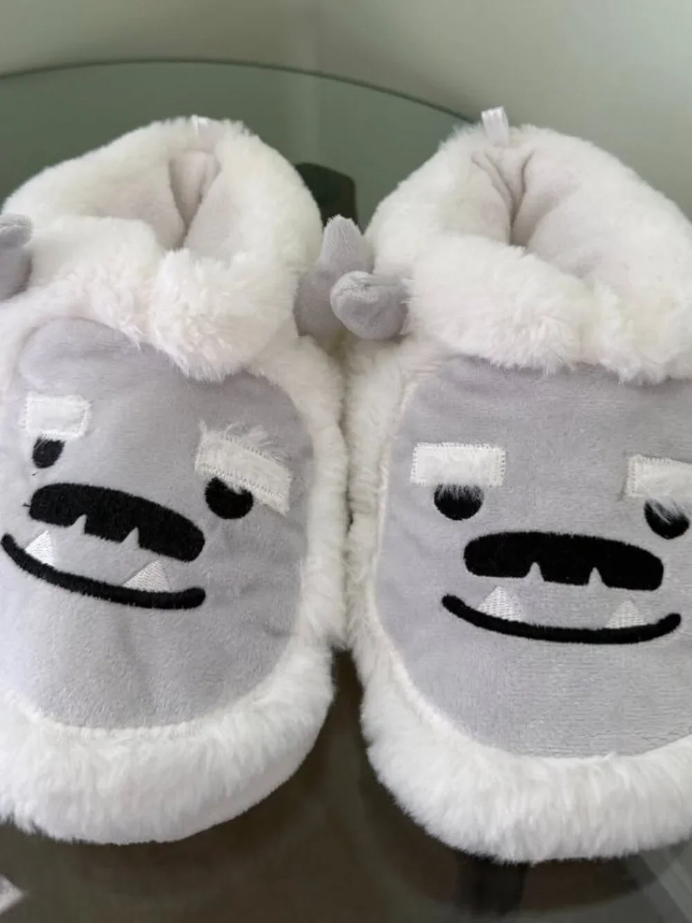Kids Slippers Size 1-2